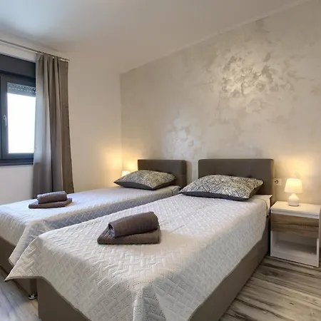 Apartmán Luksuzni Asi S Bazenom Fažana