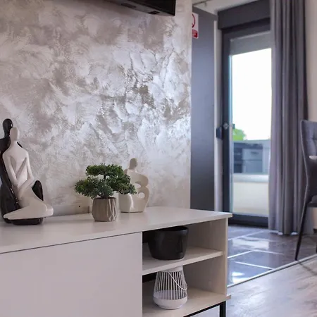 Luksuzni Asi S Bazenom Apartment