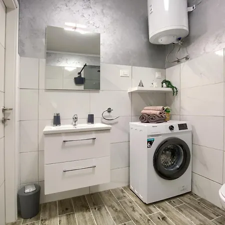 Luksuzni Asi S Bazenom Apartment